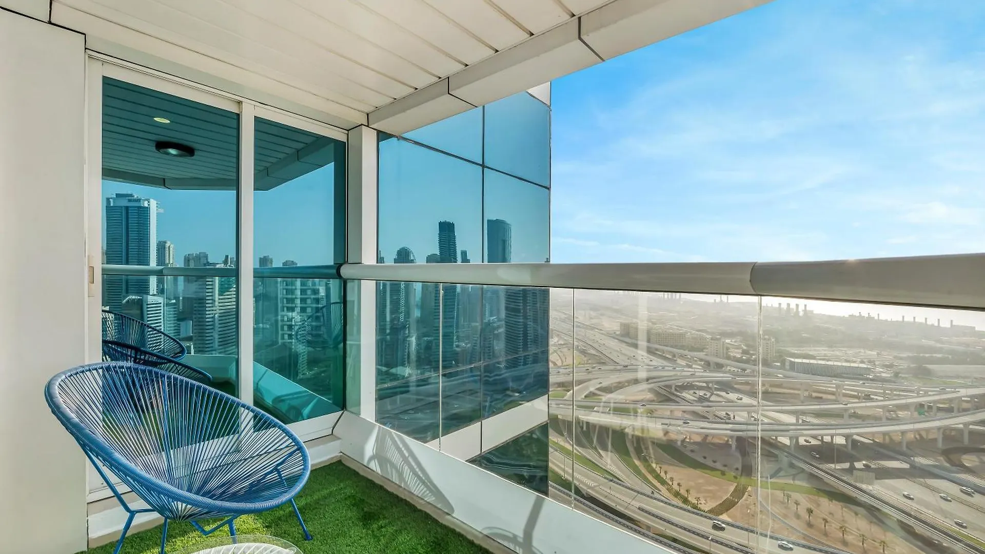 Stunning Panoramic Sea & Marina Skyline View Apartment Dubai