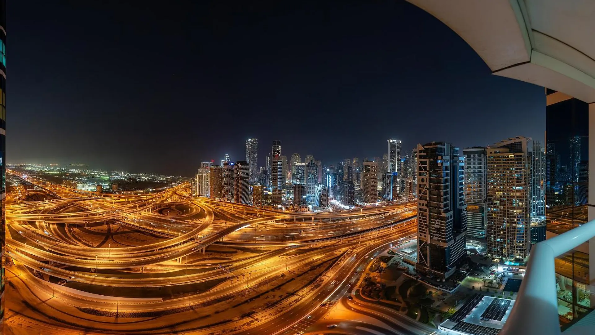 Stunning Panoramic Sea & Marina Skyline View Apartment Dubai